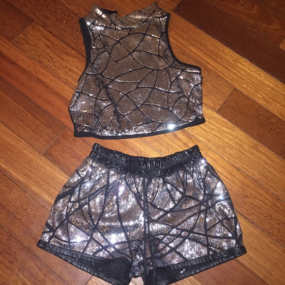 W2MIAMI Tops - #Loomis #Sequins CropTop-Hot Shorts - #Chic